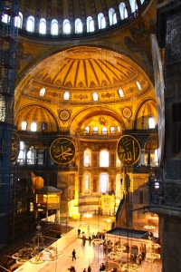 Ayasofya, which dwarfed all other buildings in Constantinople, reigned as the greatest church in Christendom until Constantinople fell when Mehmet the Conqueror took possession of it for Islam and immediately converted it into a mosque.